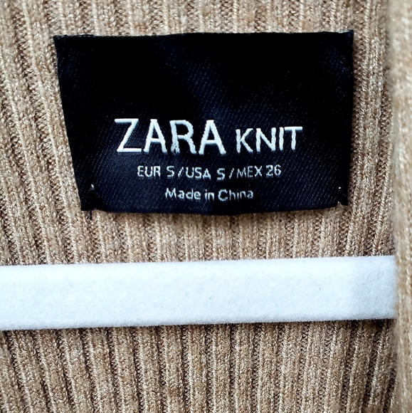 Zara Knit - Picture 2 of 4